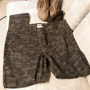 Merona Camoflage pants  NWOT